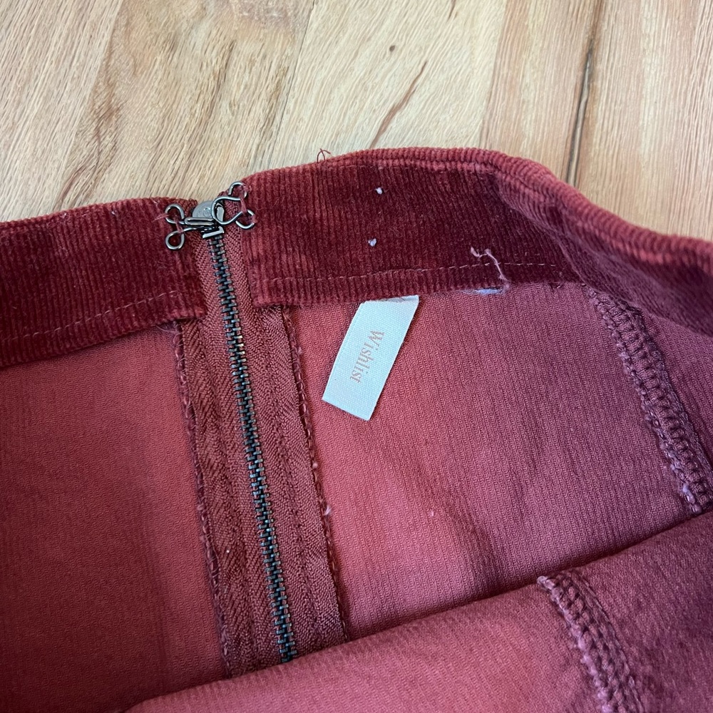 Burgundy Corduroy mini Skirt - Picture 3 of 5